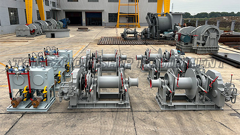 Windlass combinado e guincho de amarração